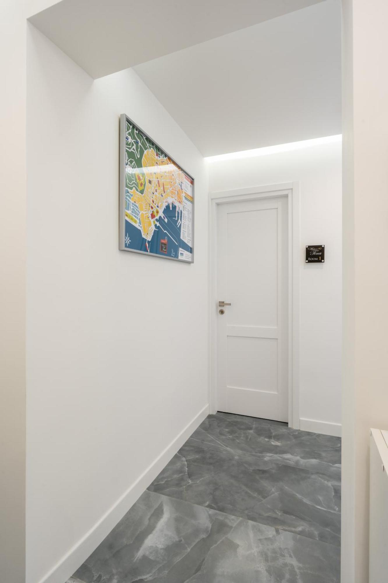 La Maison Di Tina نابولي المظهر الخارجي الصورة